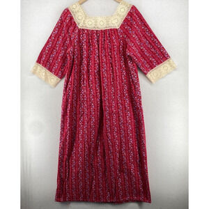 MAMARY Nightgown M Flannel Floral Stripe Lace Trim Smocked 3/4 Sleeve Cotton Red